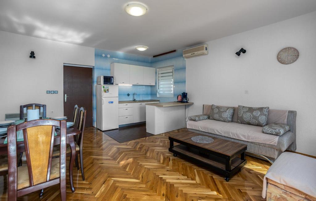 Apartments Drazen Crikvenica Bagian luar foto