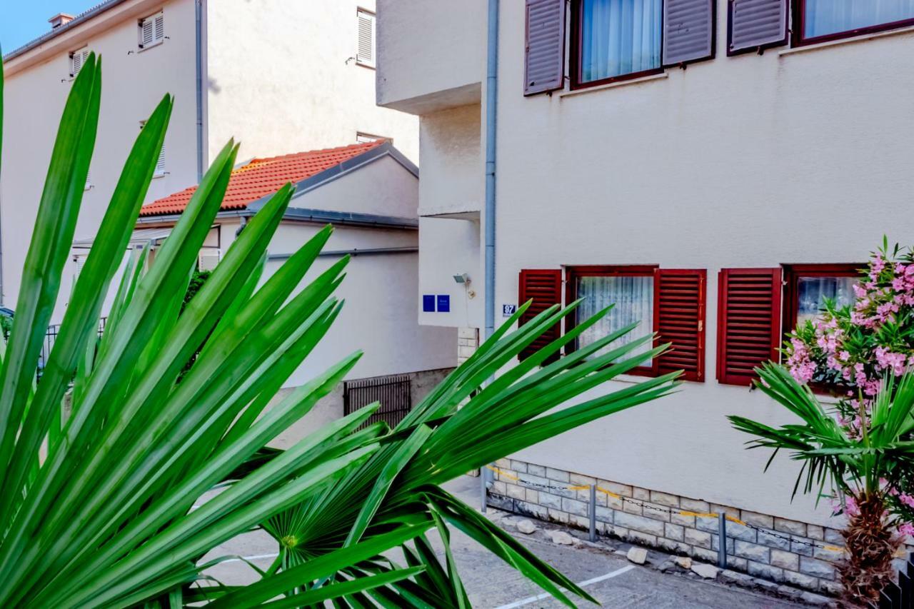 Apartments Drazen Crikvenica Bagian luar foto